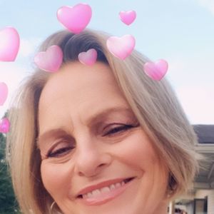 Meet your Posher, Virginia